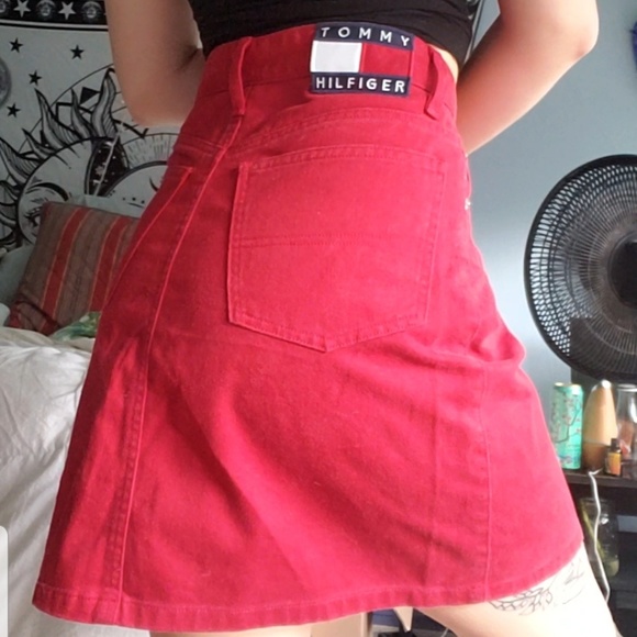 Tommy Hilfiger Skirt - Picture 2 of 2